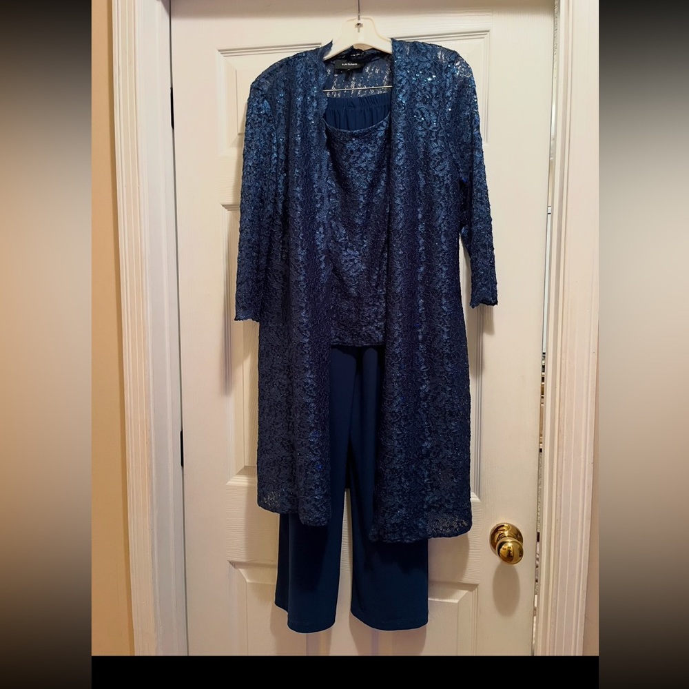 R&M Richards Navy 3 piece suit